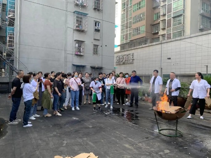 衡陽(yáng)市南北特食品有限公司開(kāi)展《安全生產(chǎn)》、《消防安