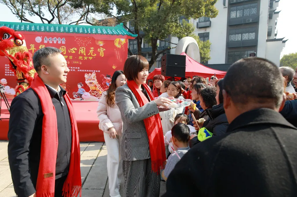 640.webp (8).png 640.webp (8).png